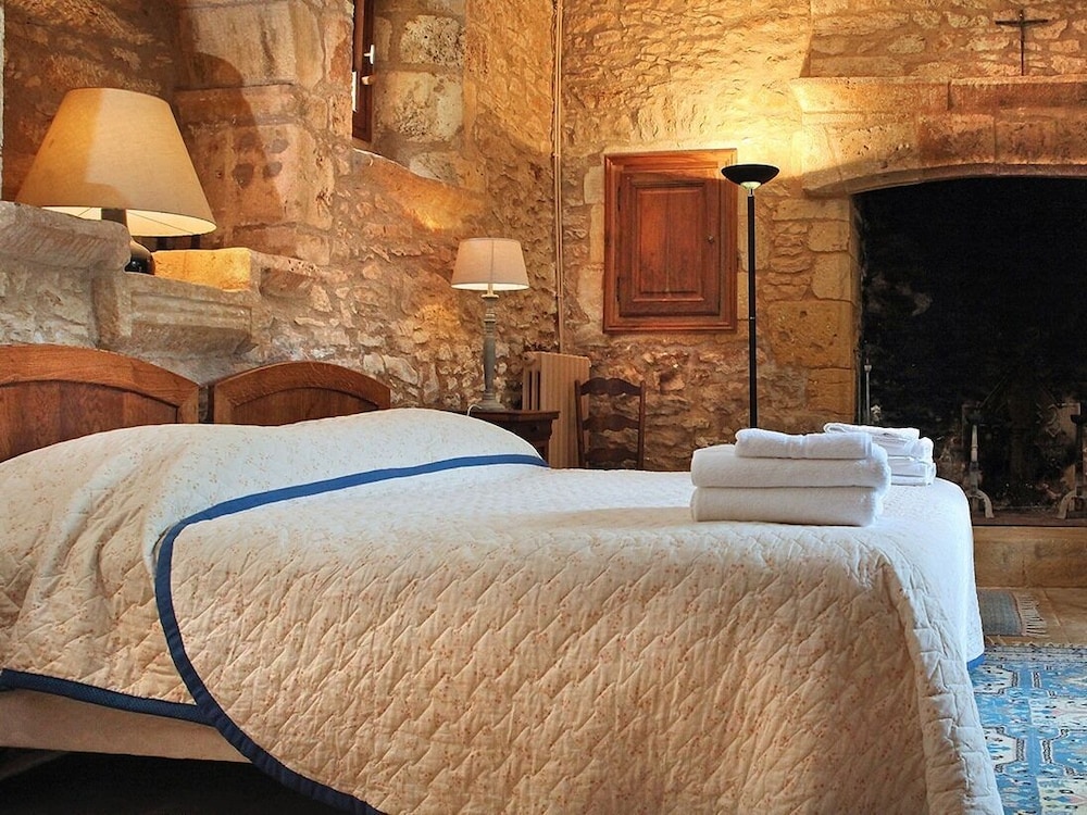 Chambre D'hôtes La Rossillonie