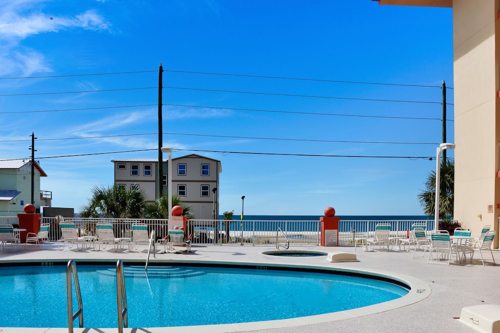 Paradise Shores 105