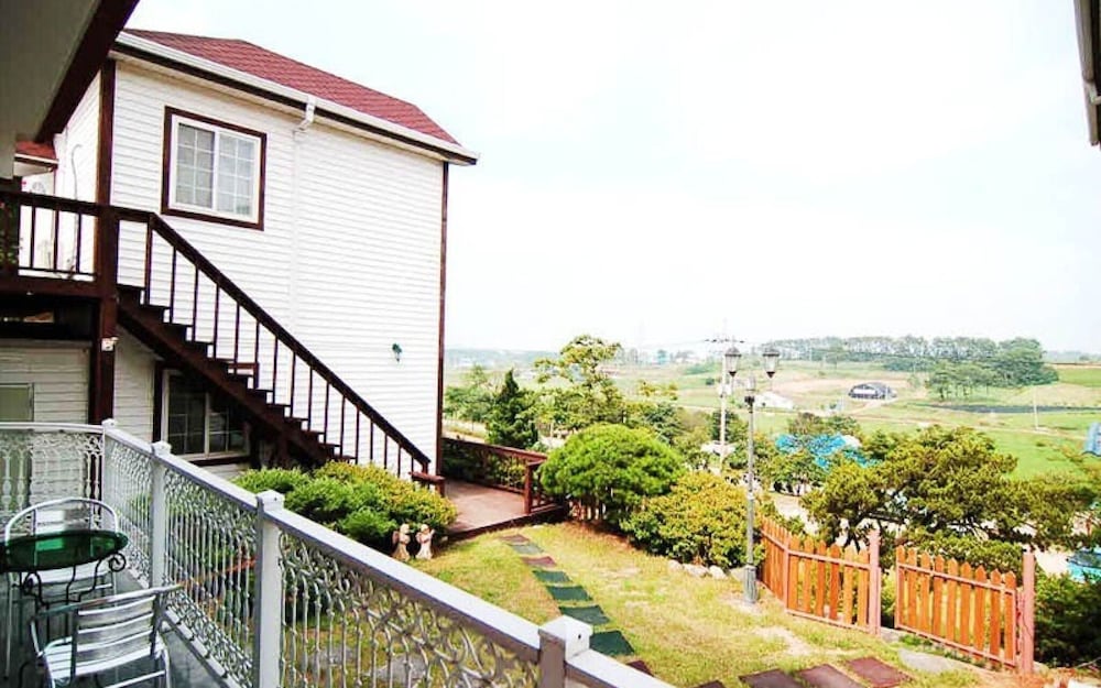Taean Mongsanpo Pension view 5
