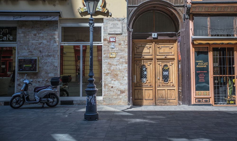 Budapest Passage