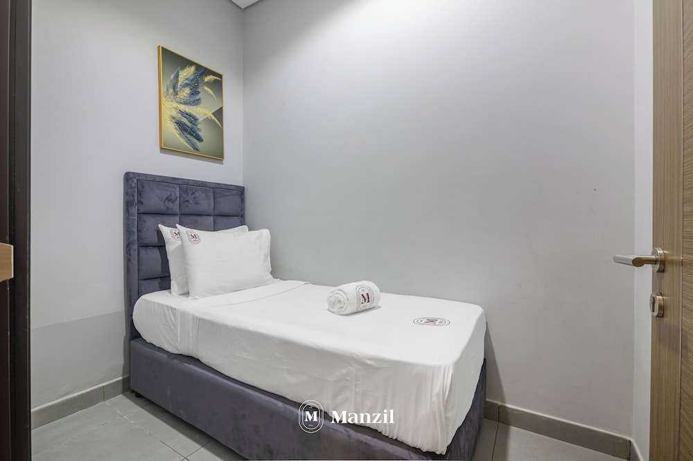 Manzil-Stylish 1BR with Maid room in JVC