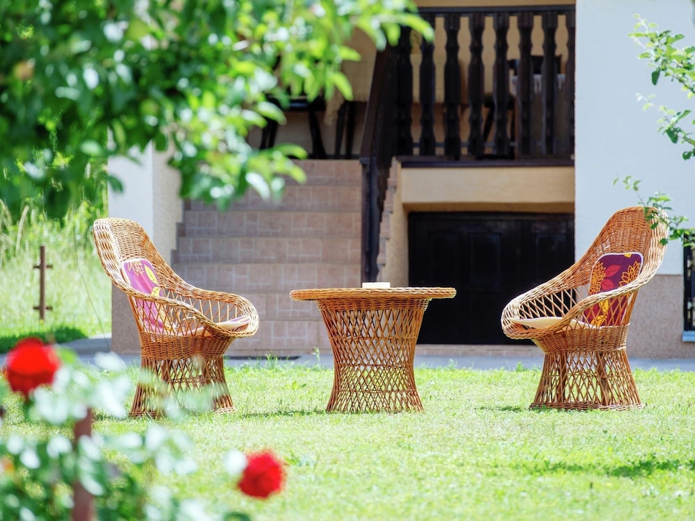 Quiet Country Side Cottage with Private Garden & WiFi near Nature Park Velebit view 3