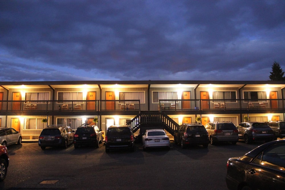 Ucluelet Wildwood Inn