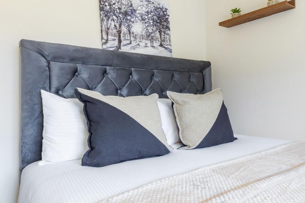 Stunning Double Bed Room In Isleworth TW7