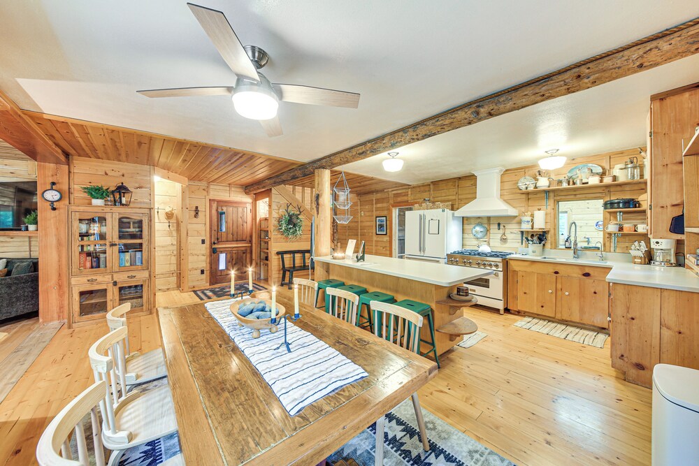 Riverside Cabin on 9 Acres in Montana