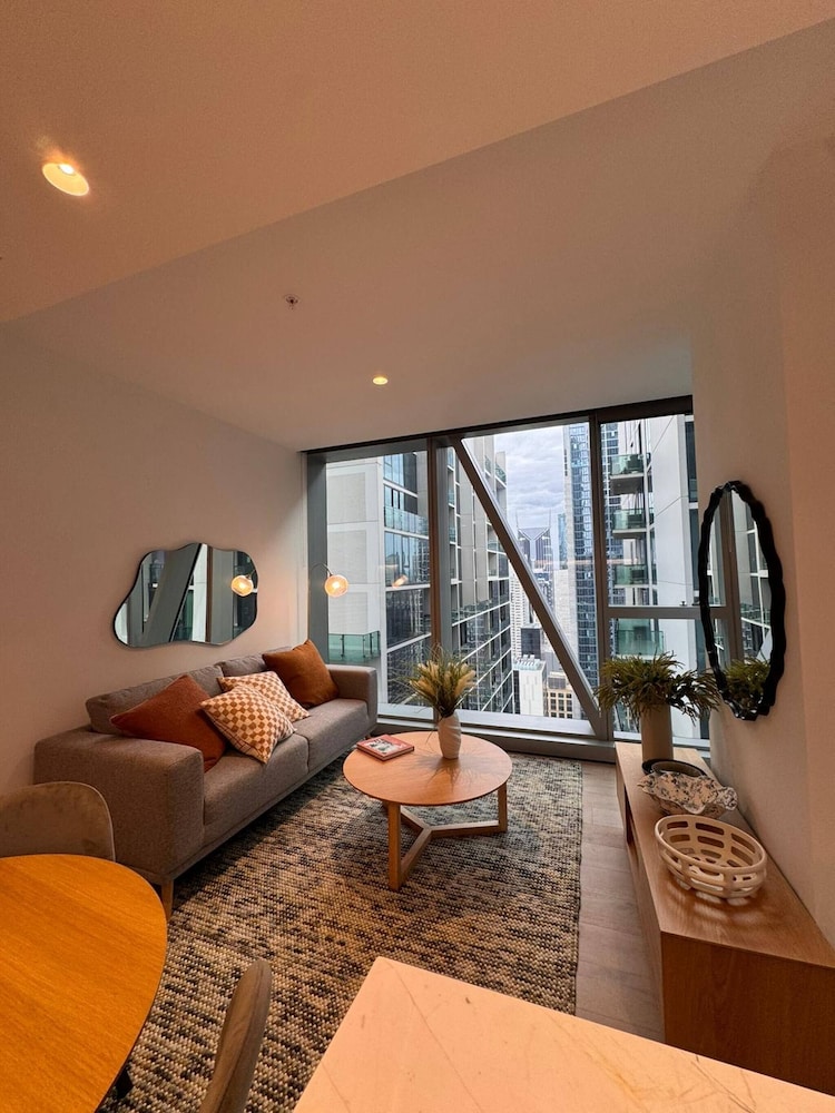Luxury 2-bedroom Apartment in the Heart of Melbourne