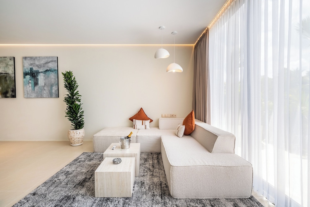 Hidden City Ubud - Modern Villas & Townhouses with Private Pools, Nature Views and Wellness Access