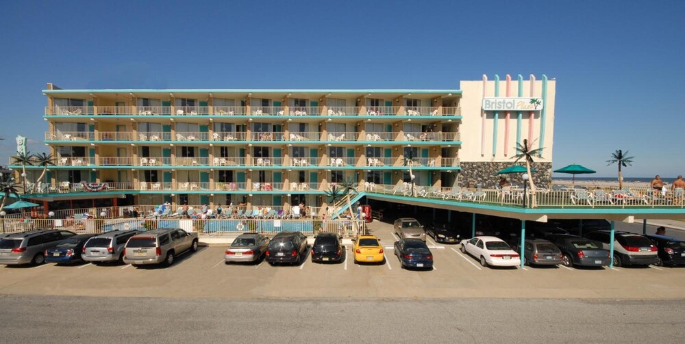 Bristol Plaza Resort Motel