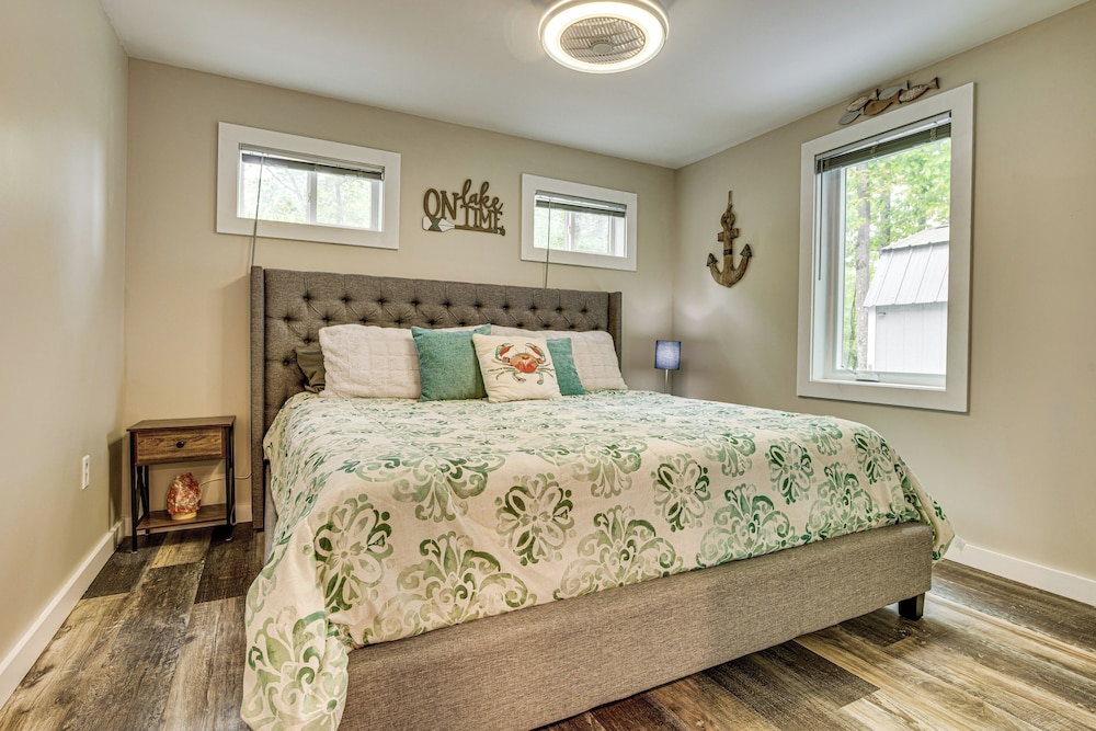Walk to Lake Beaches: Cabin w/ Patio in Belmont!