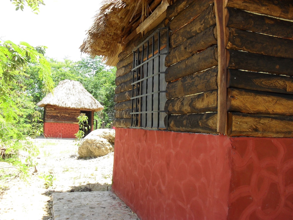 Hotel y cabañas Xanfari