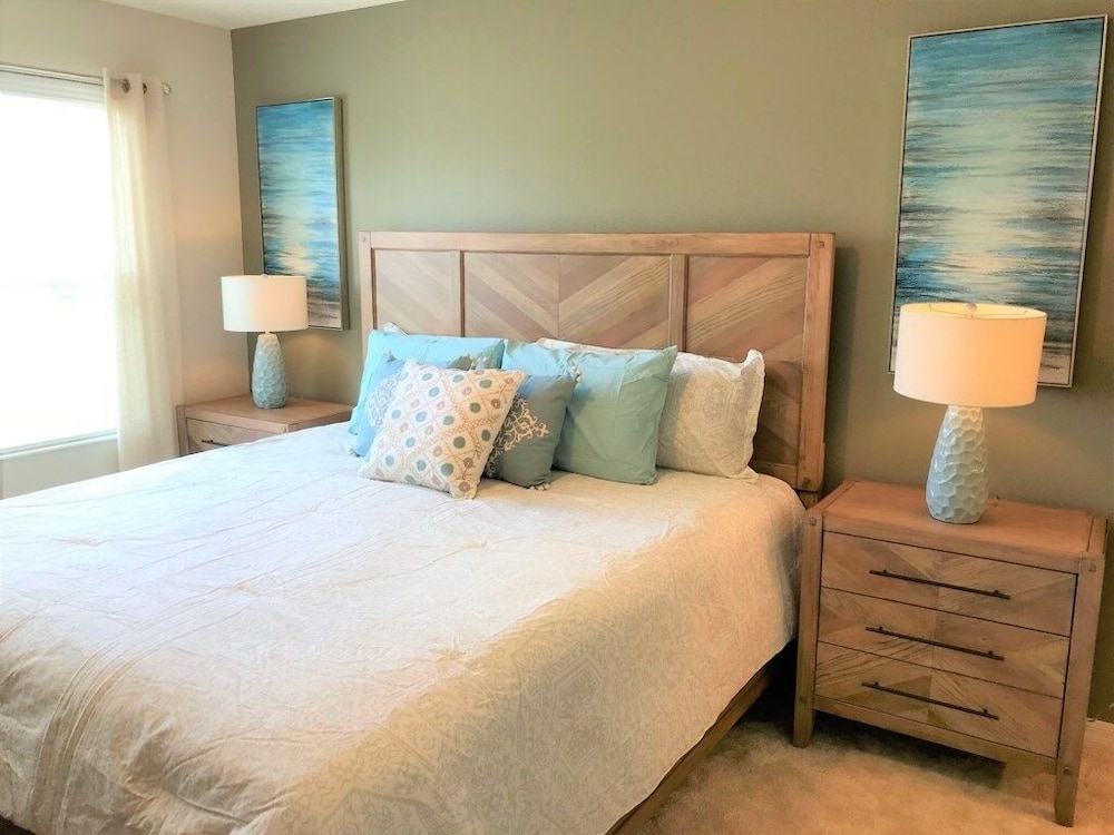 Tvpm-5148ch/cb 4 Bedroom Townhouse by RedAwning view 2