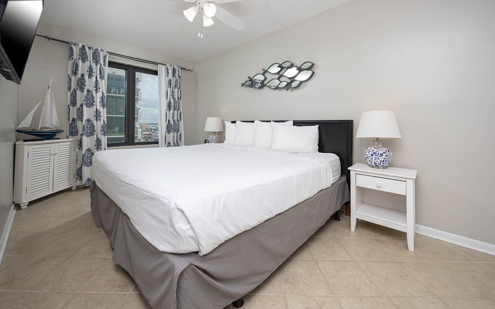 Island Winds East 610 2 Bedroom Condo