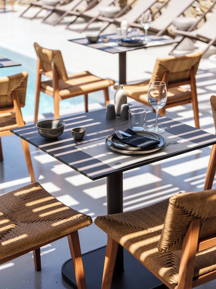 Mykonist Merchia Beach Villas & Suites