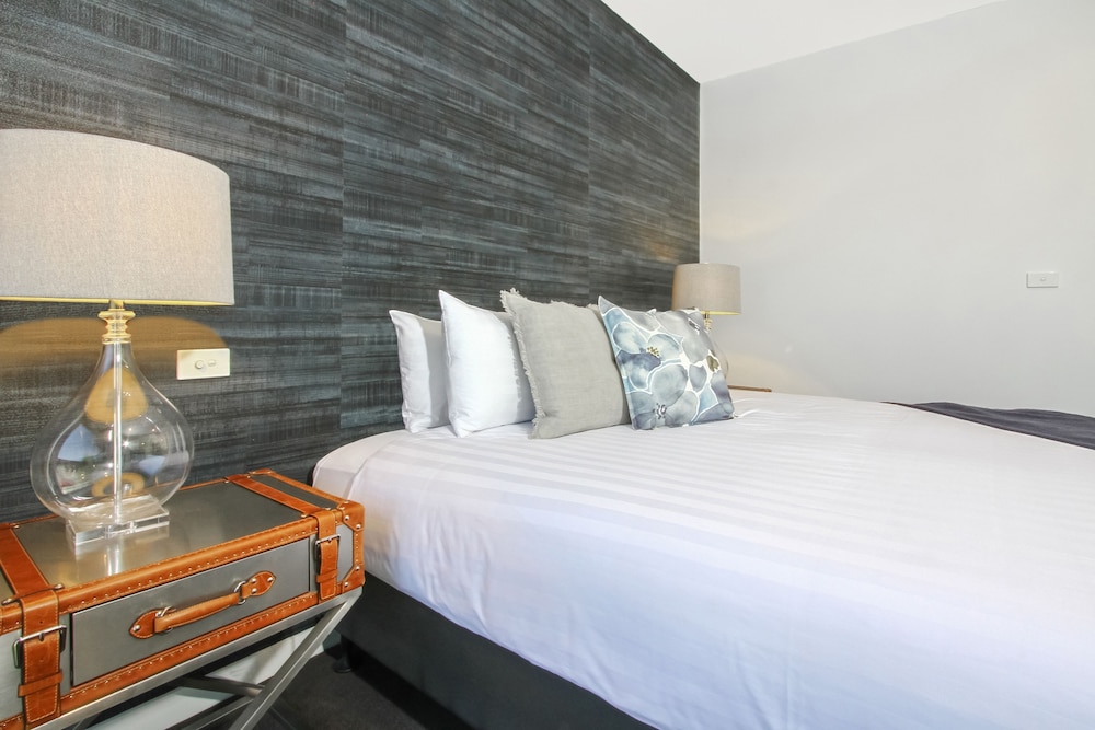 Accommodate Canberra - Parbery view 2