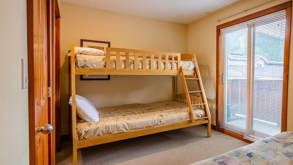 Timberline Village #38 By Bear Country - Image 3