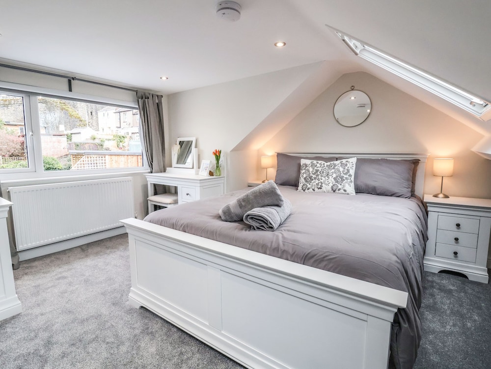 4 Railway Terrace