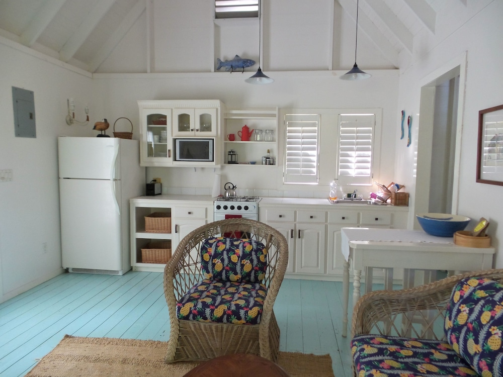 Galley Bay Cottages - Property Image 17