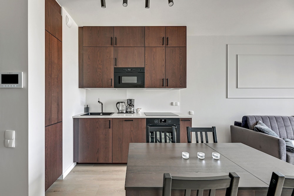 Grand Apartments - Chlebova Deluxe view 5