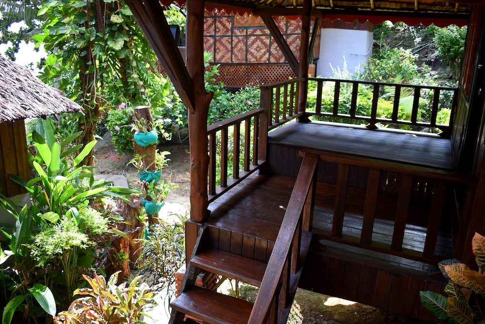 Phi Phi Relax Beach Resort