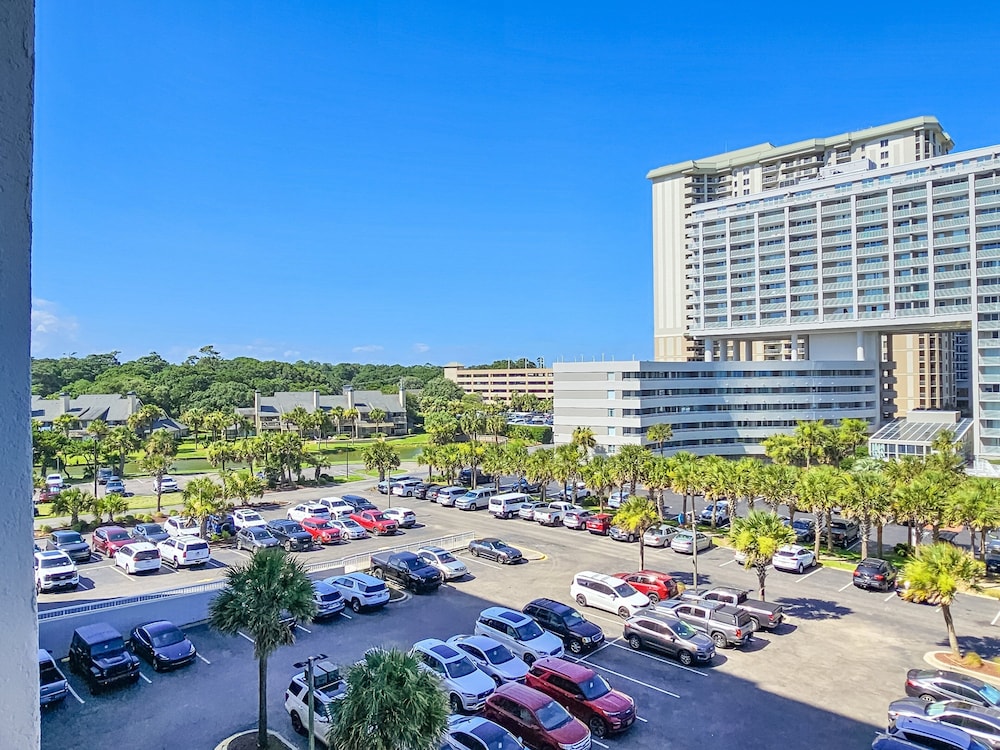 507 South Hampton 2 Bedroom Condo