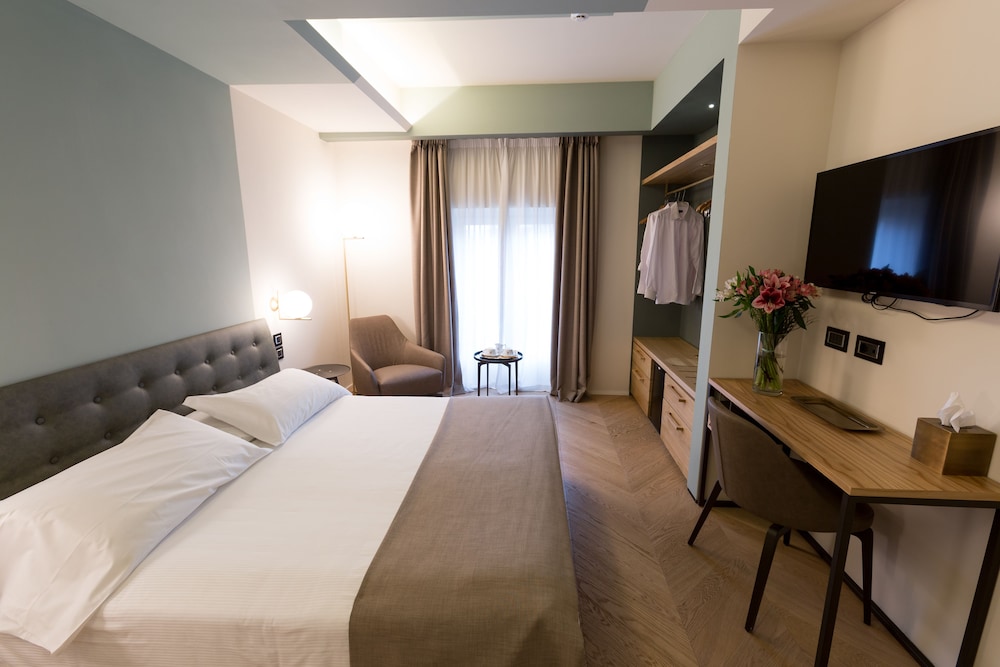 Hunas Falls Hotel view 4