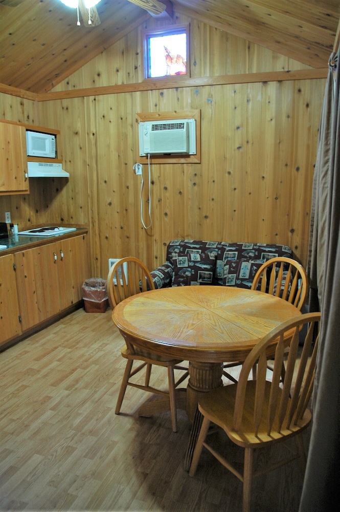 Gwin's Lodge & Roadhouse Est. 1952