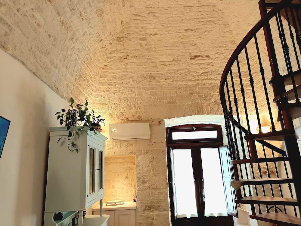 Arcaica cummersa - Dimora in pietra
