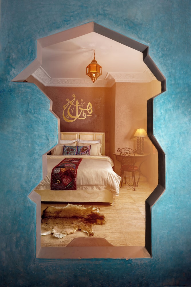 Riad Roxanne