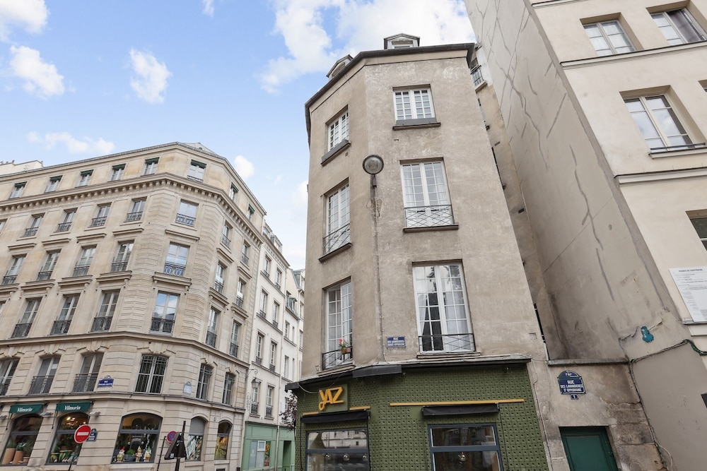 Chic 1BR by Châtelet & Louvre