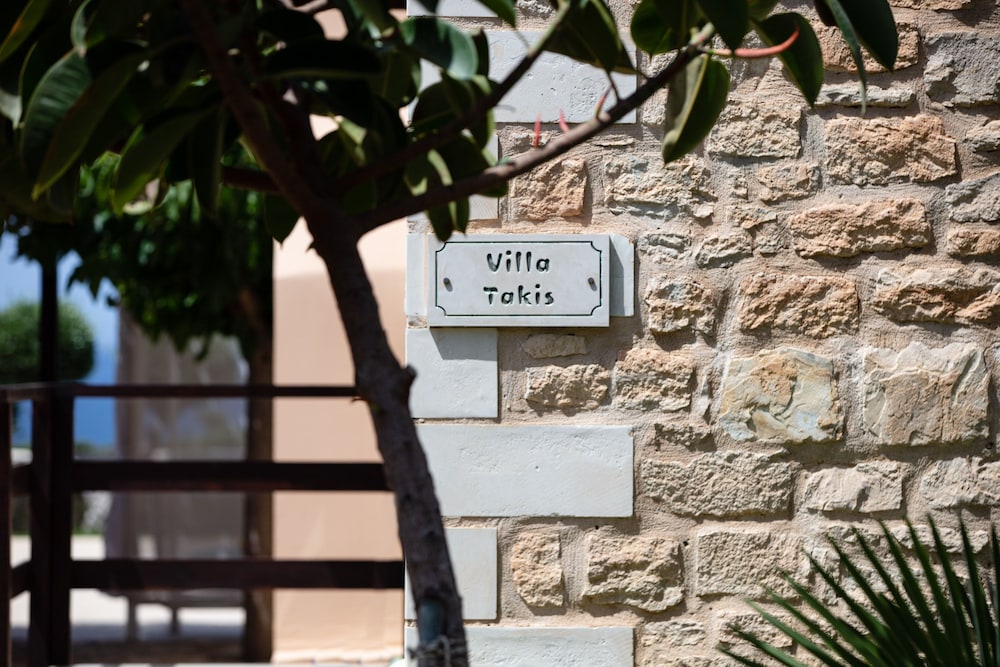Villa Takis - Private Pool Superb Sea View