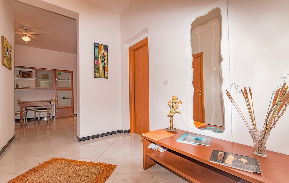 Kamarina Land photo 2