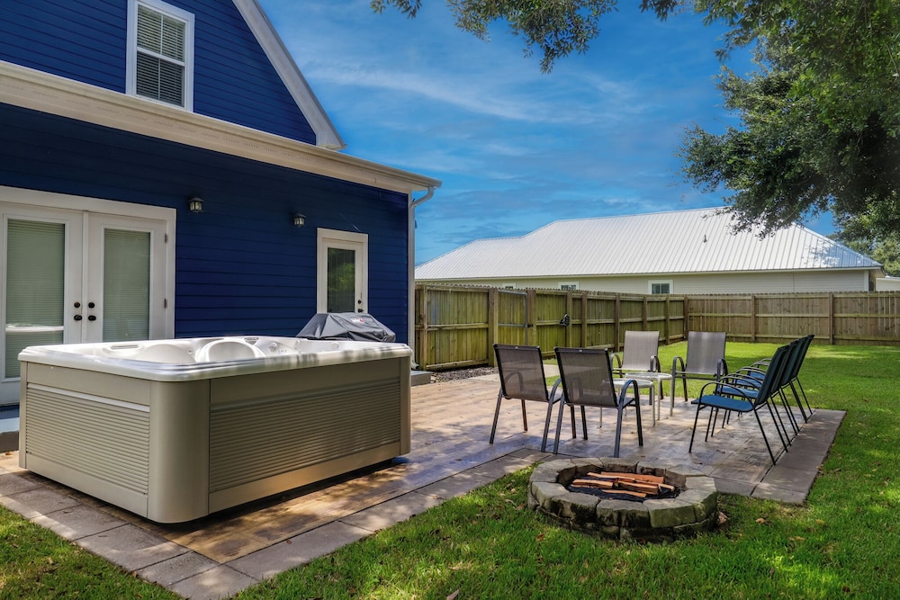 Cottage at Bella Vista by Southern Vacation Rentals