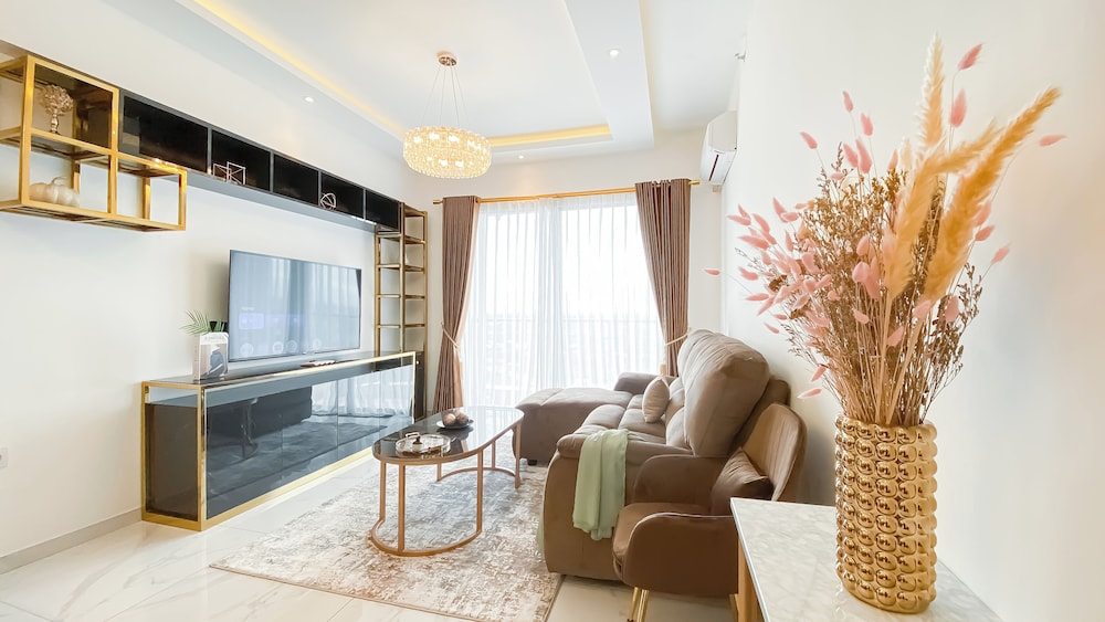 Best Deal and Strategic 3BR Apartment Sky House BSD