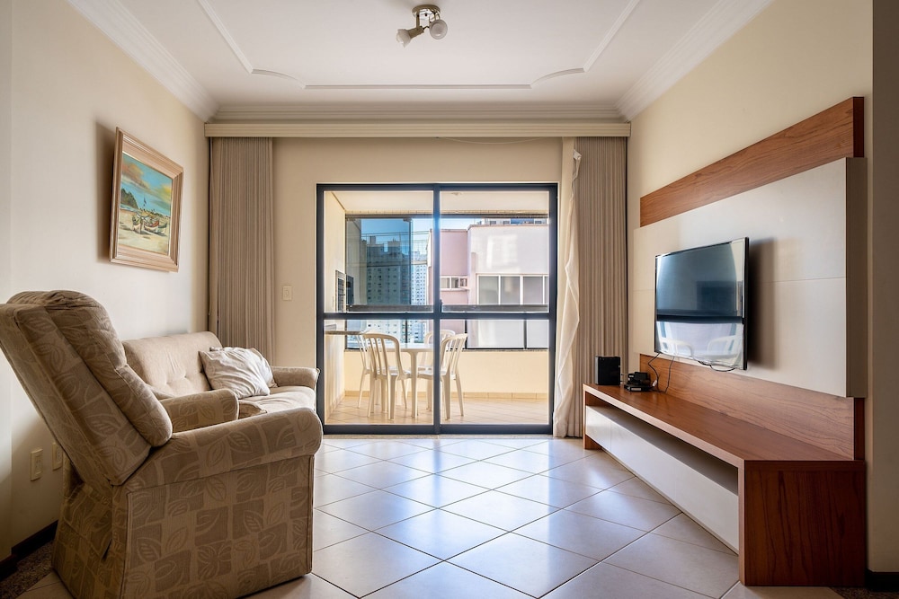 Sea View Apartm. 130m From the Beach in BC Esa901