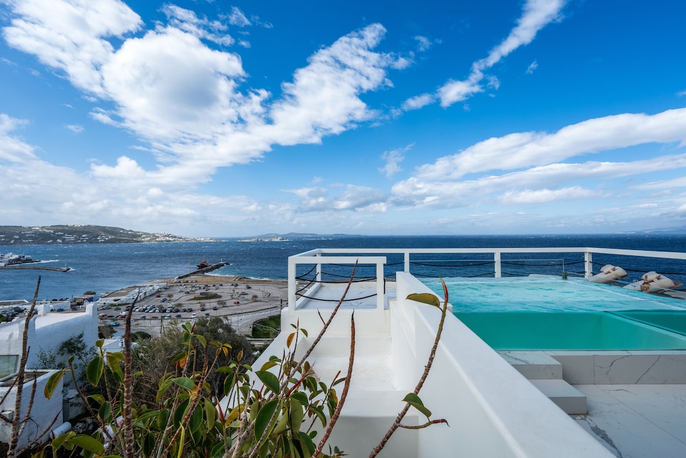 Numi Suites view 5