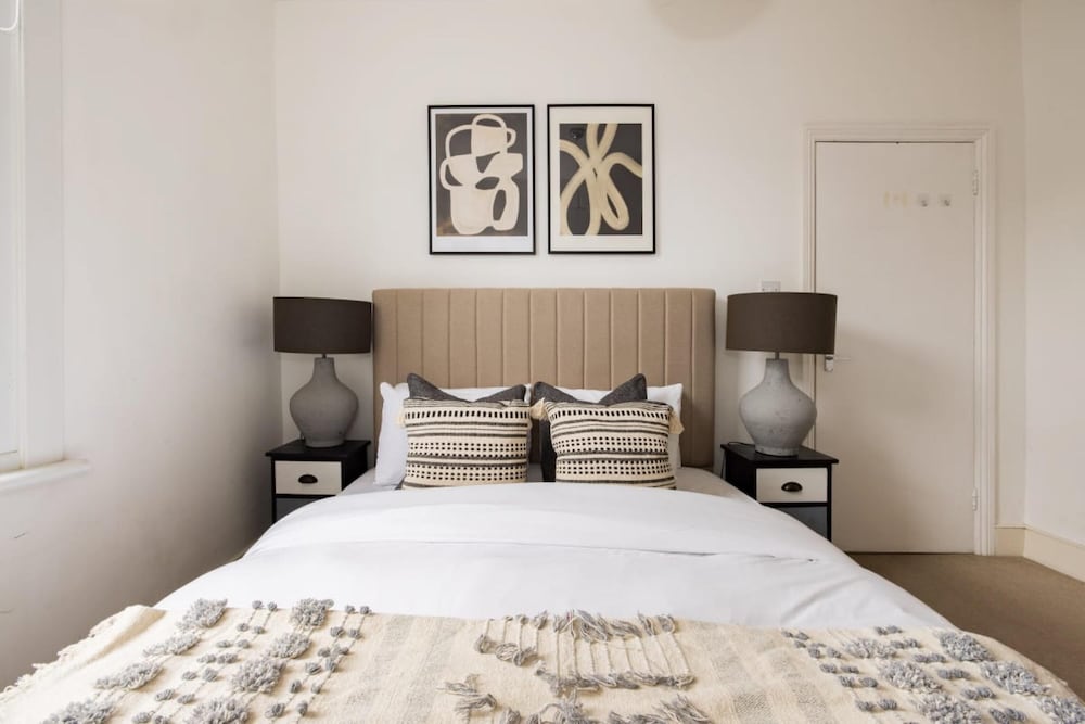 The Brockwell Park Place - Bright 2bdr Flat