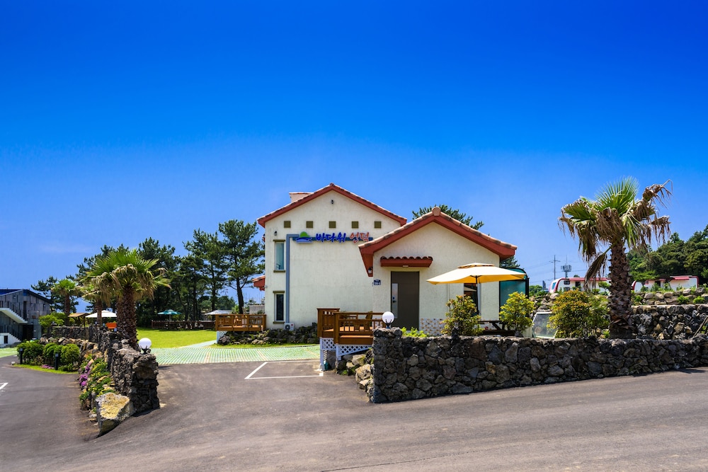 Badaweeondeok Pension