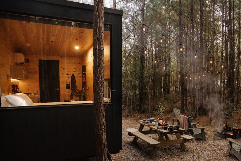 Postcard Cabins Eastern Catskills, Outdoor Collection by Marriott Bonvoy