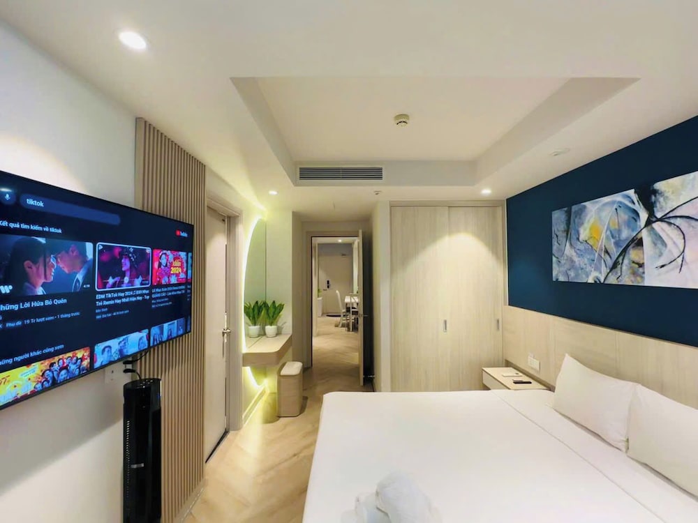 Gold Coast Balcony Serviced Apartment