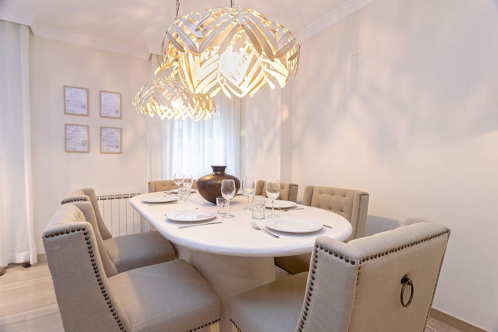 Bright 3bdroom Apartment in Granada. Recogidas III