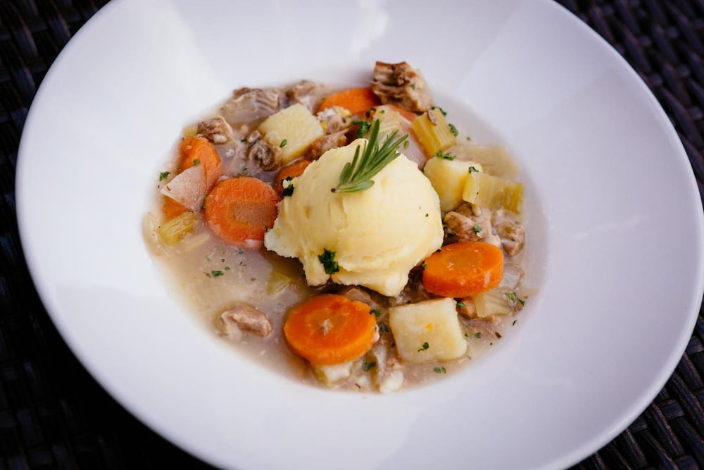 Gleesons Restaurant & Rooms