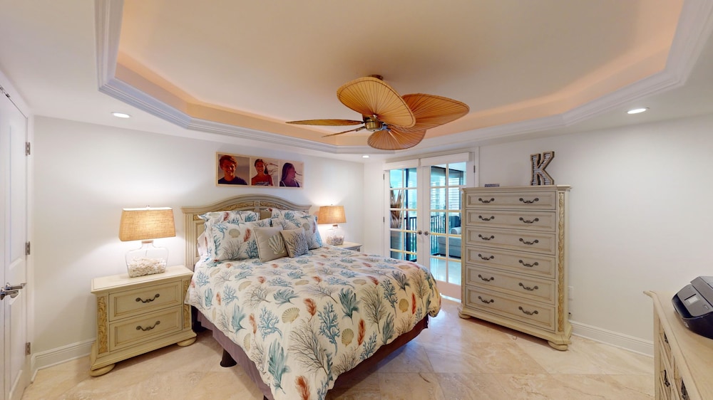 Sandarac 502b: Beachfront 3br Condo W/ Pool & Views 3 Bedroom Condo