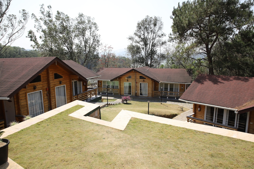 Rishat Sngi Orchid Resort, Shillong