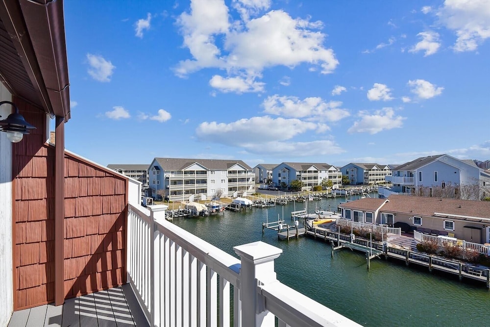 Harbour Bay 23