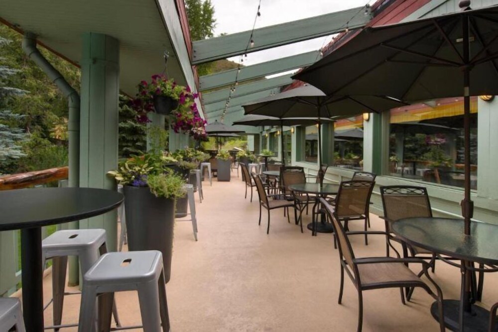 Convenient 2BR Condo Near Lionshead Village With Resort Amenities