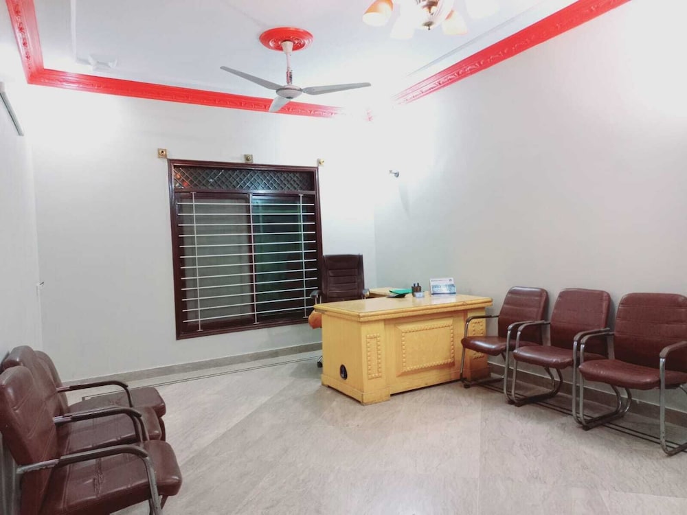 BNB Rose Lodge Family Guest House