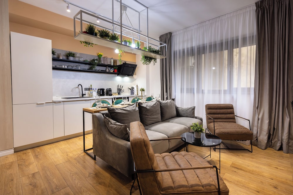 Aiastay Bucharest River Apartments