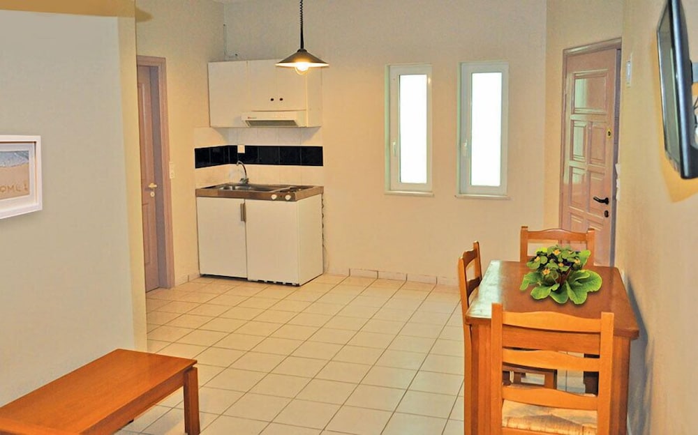 Greta Apartments