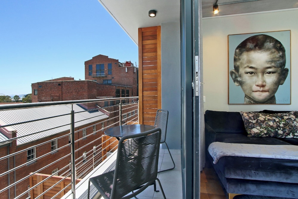 Docklands Deluxe Apartments by ITC Hospitality