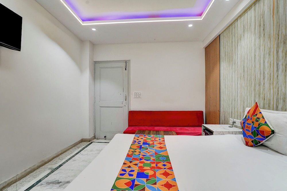 Fabhotel Red Leaf Stay